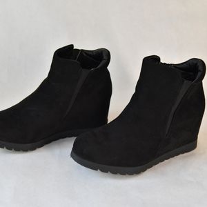 Dream Pairs FAY-1A Black Suede Women's 6.5 Boots